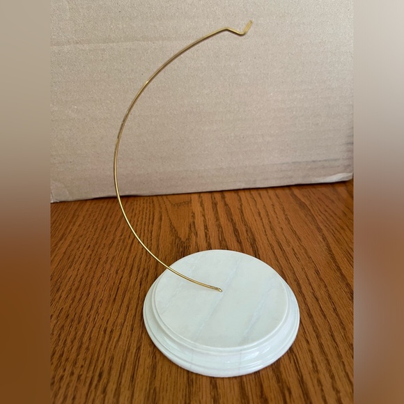 Hallmark Ornament Display Stand - Picture 4 of 11